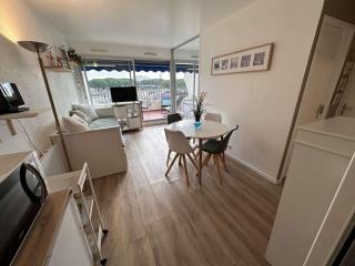 Appartement 2 pièces climatisé avec parking, terrasse - Port Camargue - FR-1-731-110 - 4