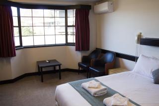 Olde Tudor Hotel - Launceston - 6
