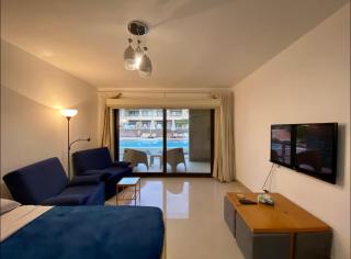 G Cribs Pool Front Studio - 4