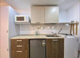 G Cribs Pool Front Studio - 5