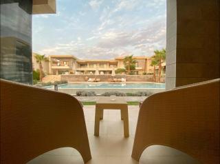 G Cribs Pool Front Studio - 6