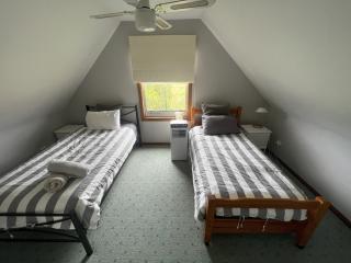 Shinglers Cottage - Mayers Flat - 1