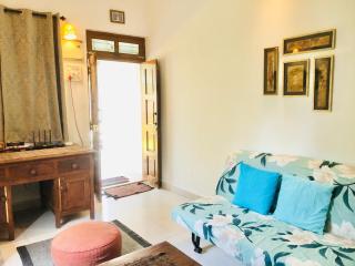 The YelloMello HomeStay 1BHK fast Wi-Fi AC Pet-Friendly - Mandrem - 3
