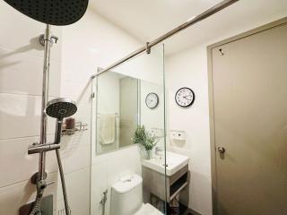 Modern condo nr BTS ONNUT WIFI with workroom - Bangkok - 6