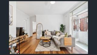 Randwick Luxury 2 Bed Apt with Parking & Study Desks - Sídney - 0