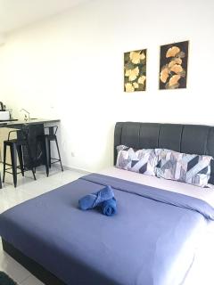 Skytrees Serviced Apartment Aeon Bukit Indah with TV box-B22 - Johor Bahru - 0