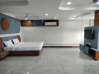 Hotel Amrutam And Guest House - 2