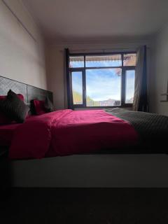 Perfecto stays - 1