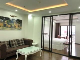 Queenie Hotel - 1