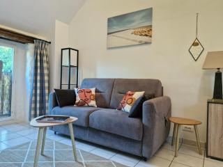STUDIO NID COSY avec piscine - Bonnemain - 5