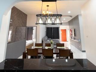 4 Bedroom comfy home walking distance to mall - Ban Tha Rua - 9