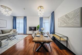 Amazing 1BR apartment near metro station in JLT - 6