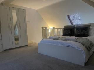 Stylish Property in Nuneaton - 6