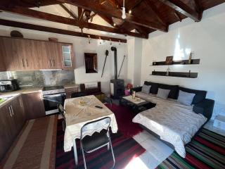 Despo's Guest House - 2