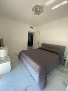 Bilocale con terrazzo e posto auto - La Bersagliera - Salerno - 4