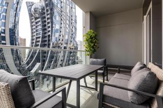 stylish 2 bedroom Apt in Business bay Dubai - 6