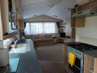 St Osyth - Seaside 3-Bedroom Lodge - Sleeps 6 - Clacton-on-Sea - 5