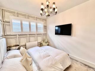 Southern Lane Beach House - Barton-on-Sea - 7