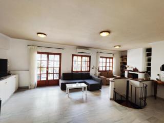 Coastal Retreat in Nea Chora - 9