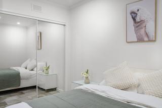 Central Luxury 3BR Apartment for up to 8 Guests - 3