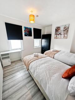 Stratford 3 Bed Garden Home By DLuxoria Short Lets & Serviced Accommodation Greater London - Londra - 6