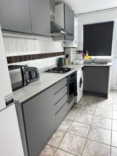 Stratford 3 Bed Garden Home By DLuxoria Short Lets & Serviced Accommodation Greater London - Londra - 1