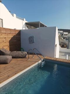 Villa Merhia Seaview Oasis with Pool & Hot Tub - Merchia Beach - 8