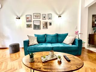 3BD next to National Archaeological Museum - Atenas - 7