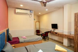 Nirmalya Guest House - - 0