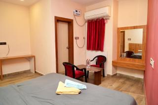 Nirmalya Guest House - - 2