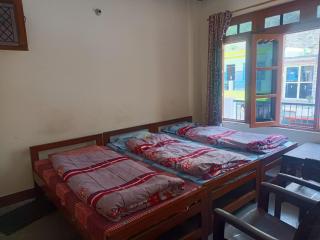 Resthouse by jbk kedarnath - Kedārnāth - 1
