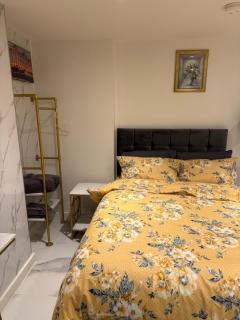Luxury Studio in Victoria, 7 minutes walk to Victoria Station, Room 1 - London - 1