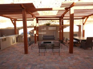 Cliff Dwellers A Spectacular 5 Bedroom Home Just East Of Sand Hollow Reservoir - 4