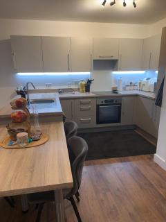 Wealth Luxury 2 bedroom Double En-suite Apartment - Londra - 6