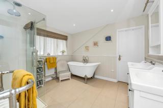 The Fabulous Glen - sleeps up to 10 people with parking for 4 vehicles - Bury Saint Edmunds - 1