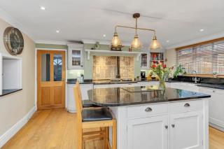 The Fabulous Glen - sleeps up to 10 people with parking for 4 vehicles - Bury Saint Edmunds - 8