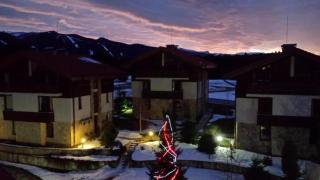 Picturesque Apartment in beautiful setting surrounded by Mountain and Ski Slope Views - 2