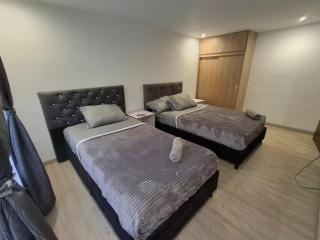 Hermosa casa con espacios independientes cerca a Mall plaza - 3