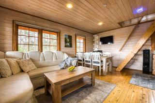 Lake Escape - Cozy Lake House - 2