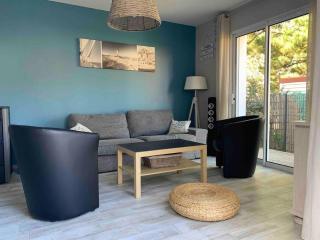 Maison les pieds dans le sable 350m de la mer vélos - 0