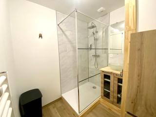 Appartement - - 5