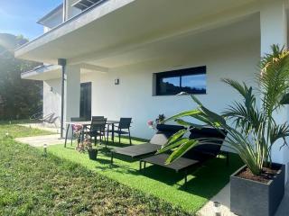 Bas de villa contemporaine avec vue dégagée - Alata - 3