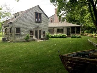 In Town Lily Pond Mini Compound, House and Cottage - Nantucket - 4