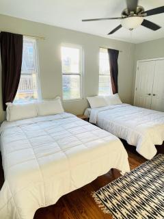 SPACIOUS & MODERN 3 BR HOME l WI-Fi l FREE PARKING l HYDE PARK l - Chicago - 6
