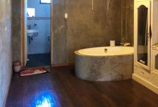 RedDoorz Hostel @ Madrias Pension House Isabela - 1