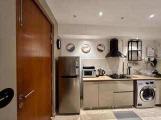 Studio Apartment at Hiranandani estate - Japanese theme - Thane - 5