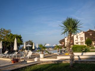 Poolside Paradise Apartment - Sosopol - 5
