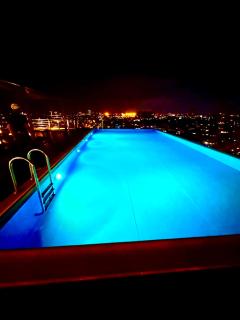 Saradise Kuching Merriton Luxury Condo Balcony 3BR HFloor w Flight View & FREE 2CPark - Kuching - 8