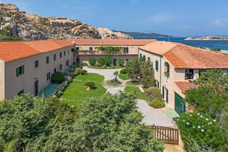 Residence Cala Francese - Case sul mare - La Maddalena - 0
