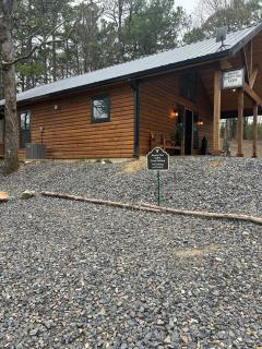 The Knotty Pine Cabin at Cabins of Wolf Pen Gap - Mena - 8